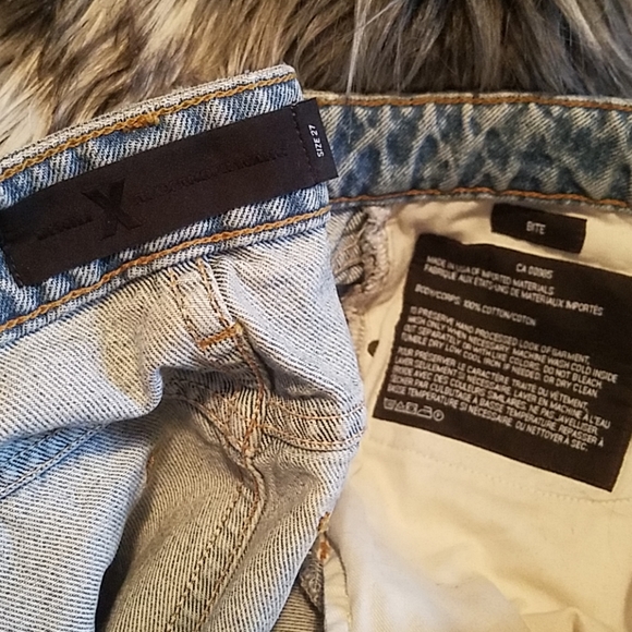 Denim X Alexander Wang
Bite High Rise Frayed Short - Picture 5 of 7